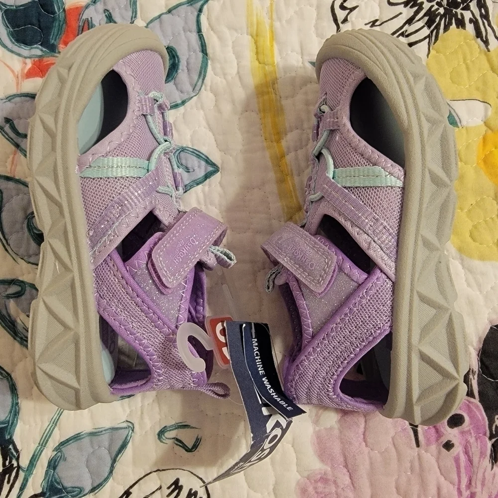 NWT Oshkosh B'Kosh Girls Sandal with Velcro Closure